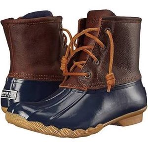 Great Condition Navy Sperry Duck boots!